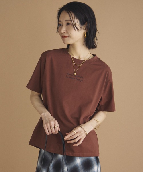 Doux archives(ドゥアルシーヴ)の「チビロゴプリントTEE(Tシャツ/カットソー・レディース・ベージュ/ブラック/ブラウン・FREE)」の14枚目の写真