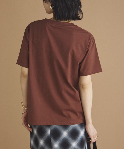 Doux archives(ドゥアルシーヴ)の「チビロゴプリントTEE(Tシャツ/カットソー・レディース・ベージュ/ブラック/ブラウン・FREE)」の18枚目の写真