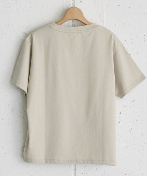 Doux archives(ドゥアルシーヴ)の「チビロゴプリントTEE(Tシャツ/カットソー・レディース・ベージュ/ブラック/ブラウン・FREE)」の20枚目の写真