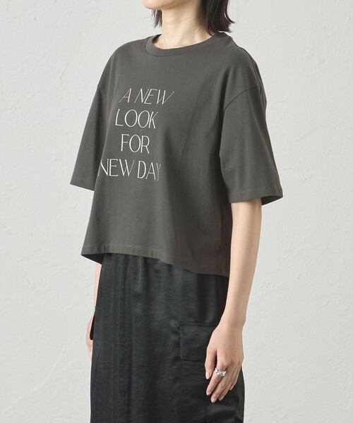 CAST:(キャストコロン)の「【A NEW LOOK FOR NEW DAY】ラメプリントTシャツ(Tシャツ/カットソー・レディース・ホワイト/グレー系その他2・M)」の9枚目の写真
