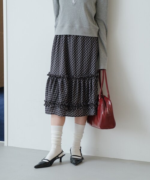 Kastane(カスタネ)の「【新色追加/チェック&無地】フリルミドルスカート(スカート・レディース・ベージュ/ブラック/オフホワイト・FREE)」の19枚目の写真