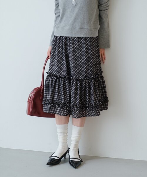 Kastane(カスタネ)の「【新色追加/チェック&無地】フリルミドルスカート(スカート・レディース・ベージュ/ブラック/オフホワイト・FREE)」の21枚目の写真