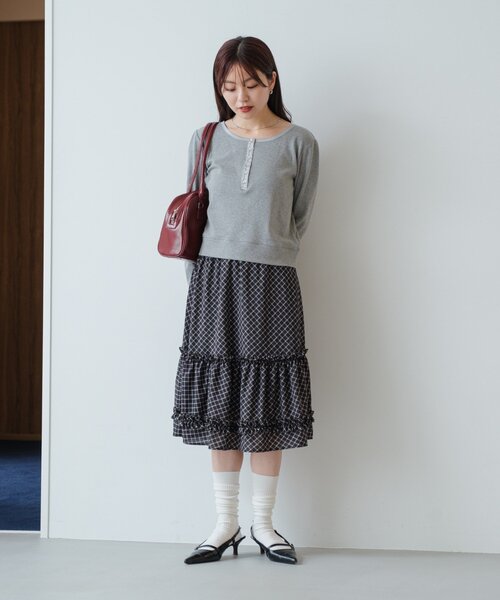 Kastane(カスタネ)の「【新色追加/チェック&無地】フリルミドルスカート(スカート・レディース・ベージュ/ブラック/オフホワイト・FREE)」の22枚目の写真