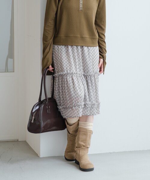 Kastane(カスタネ)の「【新色追加/チェック&無地】フリルミドルスカート(スカート・レディース・ベージュ/ブラック/オフホワイト・FREE)」の3枚目の写真