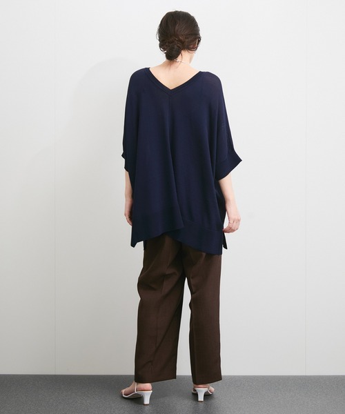 le cercle ADAM ET ROPE'(ルセルクルアダムエロペ)の「【UVケア/接触冷感】前後2WAYポンチョプルオーバー(Tシャツ/カットソー・レディース・ブラック/ライトグレー/ブラウン/ネイビー・FREE)」の12枚目の写真