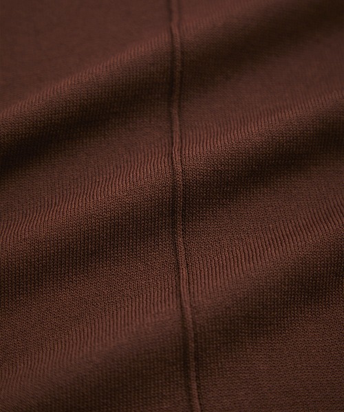 le cercle ADAM ET ROPE'(ルセルクルアダムエロペ)の「【UVケア/接触冷感】前後2WAYポンチョプルオーバー(Tシャツ/カットソー・レディース・ブラック/ライトグレー/ブラウン/ネイビー・FREE)」の5枚目の写真
