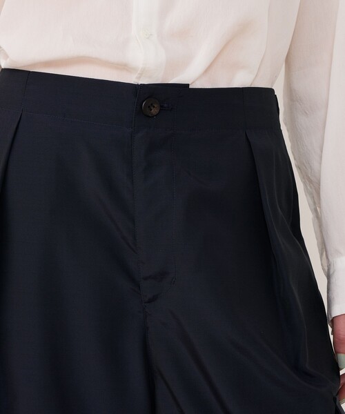 GALERIE VIE(ギャルリー ヴィー)の「■ナイロンシルクタフタ タックカーゴパンツ(カーゴパンツ・レディース・ネイビー・32/36)」の6枚目の写真