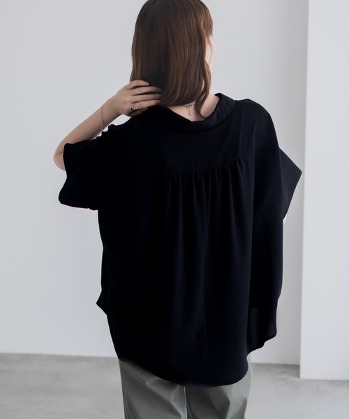 NAVY（ネイビー）の「nAvy スキッパーブラウス（シャツ/ブラウス・レディース・ブラック/グレー/ホワイト/ネイビー・M/L）」の21枚目の写真