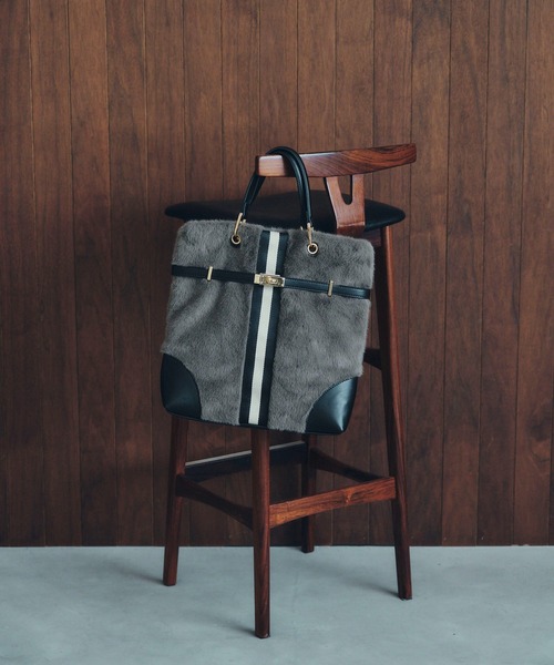 YECCA VECCA(イェッカヴェッカ)の「2wayライントートバッグ(トートバッグ・レディース・ダークベージュ/ハウンドトゥース・FREE)」の1枚目の写真