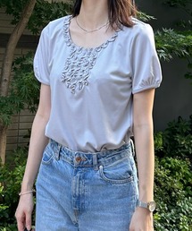 胸元フリル半袖ニット