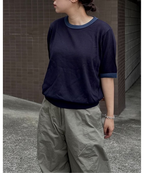 INTER FACTORY（インターファクトリー）の「あいり - Bicolor Knit Tee/バイカラーニットTシャツ（Tシャツ/カットソー・レディース・ブラウン/ネイビー・MEDIUM/SMALL）」の2枚目の写真