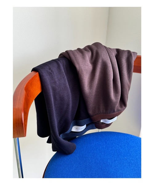 INTER FACTORY（インターファクトリー）の「あいり - Bicolor Knit Tee/バイカラーニットTシャツ（Tシャツ/カットソー・レディース・ブラウン/ネイビー・MEDIUM/SMALL）」の4枚目の写真