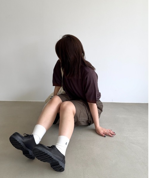 INTER FACTORY（インターファクトリー）の「あいり - Bicolor Knit Tee/バイカラーニットTシャツ（Tシャツ/カットソー・レディース・ブラウン/ネイビー・MEDIUM/SMALL）」の5枚目の写真