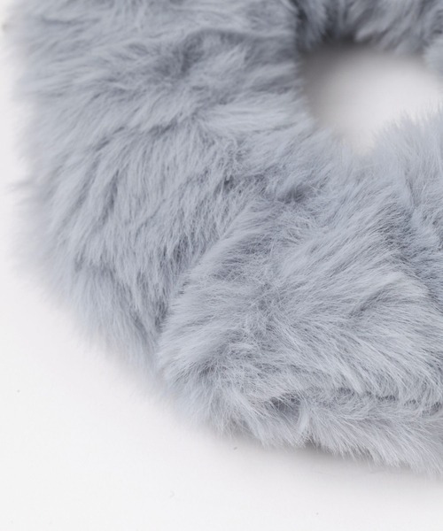 repipi armario（レピピ アルマリオ）の「RAファーシュシュ（シュシュ・キッズ・グレー/ブルー/ホワイト/ピンク・FREE）」の9枚目の写真