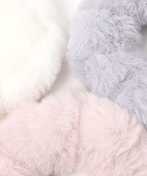 repipi armario（レピピ アルマリオ）の「RAファーシュシュ（シュシュ・キッズ・グレー/ブルー/ホワイト/ピンク・FREE）」の14枚目の写真