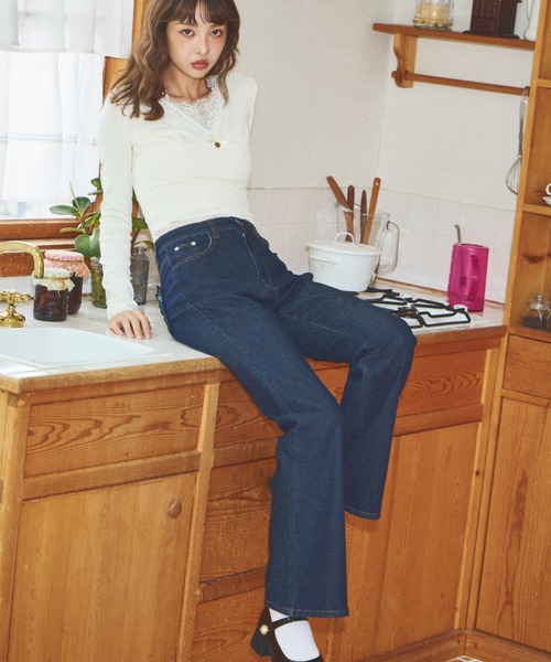 Lallana(ララーナ)の「Pocket Frill Flare Denimpants / ポケットフリルフレアデニムパンツ(デニムパンツ・レディース・インディゴブルー/ブルー・MEDIUM/SMALL)」の15枚目の写真