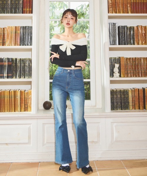 Lallana(ララーナ)の「Pocket Frill Flare Denimpants / ポケットフリルフレアデニムパンツ(デニムパンツ・レディース・インディゴブルー/ブルー・MEDIUM/SMALL)」の5枚目の写真