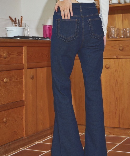 Lallana(ララーナ)の「Pocket Frill Flare Denimpants / ポケットフリルフレアデニムパンツ(デニムパンツ・レディース・インディゴブルー/ブルー・MEDIUM/SMALL)」の18枚目の写真