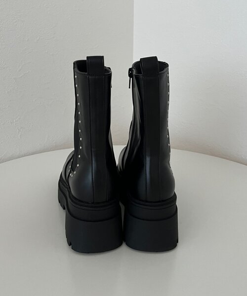 prose verse（プロズヴェール）の「スタッズサイドゴアトラックソールショートブーツ（ブーツ・レディース・ブラック・X-LARGE/LARGE/MEDIUM/SMALL）」の3枚目の写真
