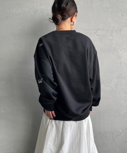 NANGA（ナンガ）の「[NANGA/ナンガ] 別注 ワンポイントロゴ刺繍 ジップポケットスウェット（スウェット・レディース・ブラック/グレー・L/M/S）」の8枚目の写真