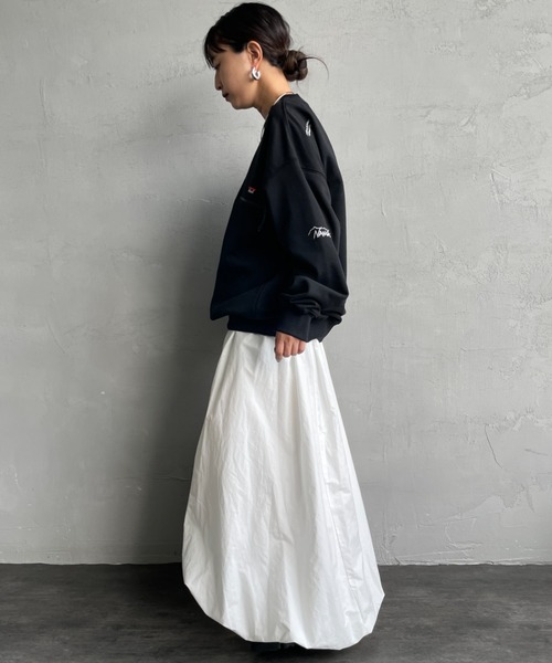 NANGA（ナンガ）の「[NANGA/ナンガ] 別注 ワンポイントロゴ刺繍 ジップポケットスウェット（スウェット・レディース・ブラック/グレー・L/M/S）」の10枚目の写真