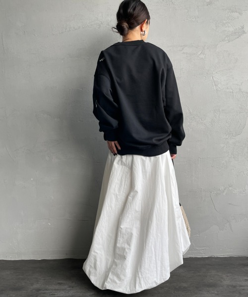 NANGA/ナンガ] 別注 ワンポイントロゴ刺繍 ジップポケットスウェット