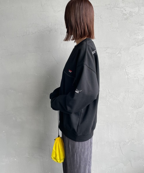 NANGA/ナンガ] 別注 ワンポイントロゴ刺繍 ジップポケットスウェット