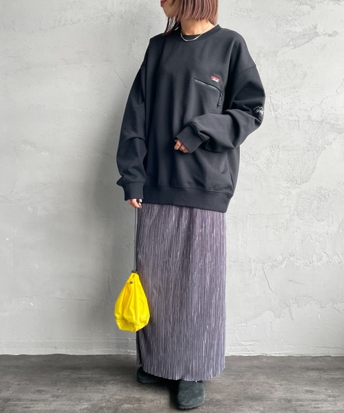 NANGA（ナンガ）の「[NANGA/ナンガ] 別注 ワンポイントロゴ刺繍 ジップポケットスウェット（スウェット・レディース・ブラック/グレー・L/M/S）」の21枚目の写真