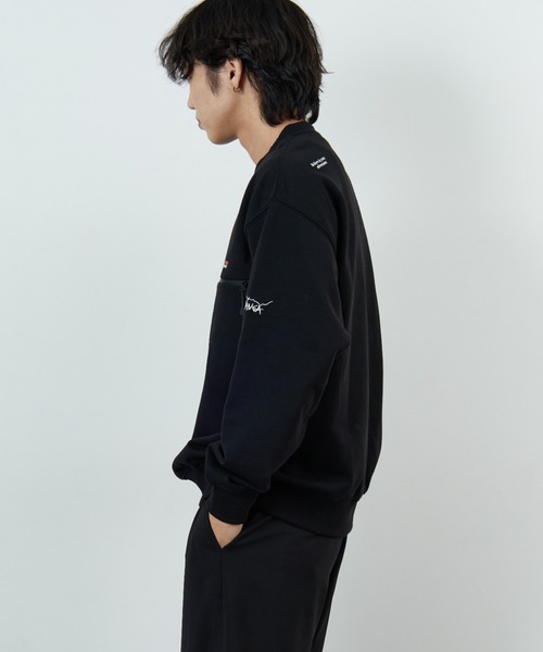 NANGA/ナンガ] 別注 ワンポイントロゴ刺繍 ジップポケットスウェット