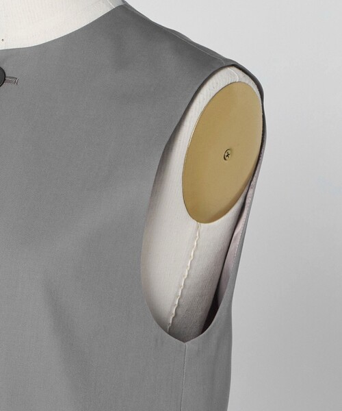 LOEFF(ロエフ)の「<LOEFF>ギャバジン ベスト(ベスト・レディース・グレー/ブラック・0/1)」の17枚目の写真