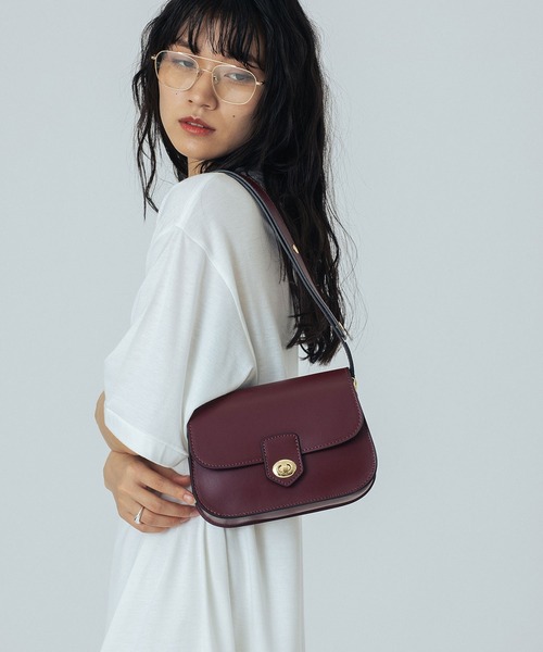 ROSE BUD(ローズバッド)の「(MILLELA FIRENZE)SMOOTH LEATHER SHOULDER BAG(ショルダーバッグ・レディース・ブラック/バーガンディー・ONE SIZE)」の11枚目の写真