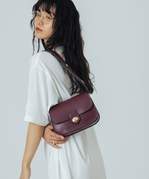 ROSE BUD(ローズバッド)の「(MILLELA FIRENZE)SMOOTH LEATHER SHOULDER BAG(ショルダーバッグ・レディース・ブラック/バーガンディー・ONE SIZE)」の13枚目の写真