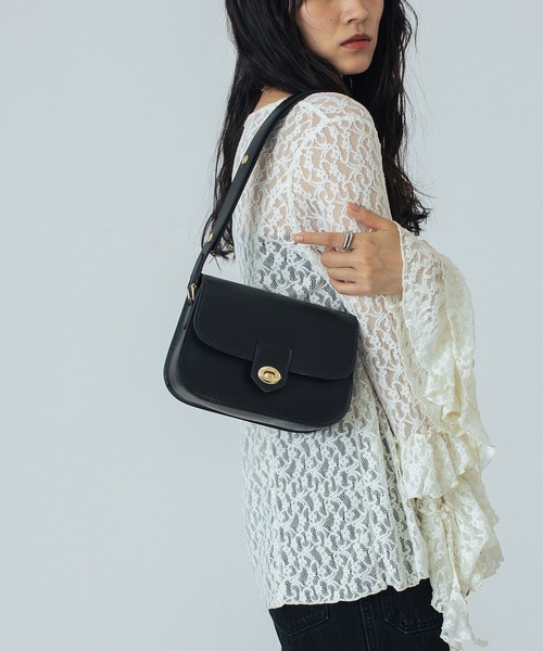 ROSE BUD(ローズバッド)の「(MILLELA FIRENZE)SMOOTH LEATHER SHOULDER BAG(ショルダーバッグ・レディース・ブラック/バーガンディー・ONE SIZE)」の3枚目の写真