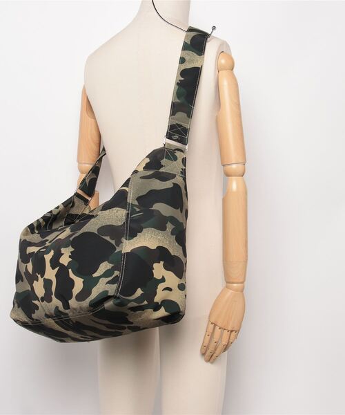 A BATHING APE（アベイシングエイプ）の「MIXED 1ST CAMO