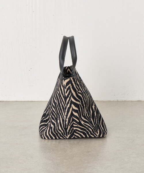 Jena espace merveilleux（ジェナ　エスパスメルヴェイユ）の「ジャガードトートバッグ（トートバッグ・レディース・ブラック/グレー・FREE）」の6枚目の写真