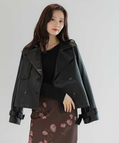 Andemiu（アンデミュウ）の「フェイクレザーショートジャケット573089（テーラードジャケット・レディース・モカ/ブラック・FREE）」の6枚目の写真