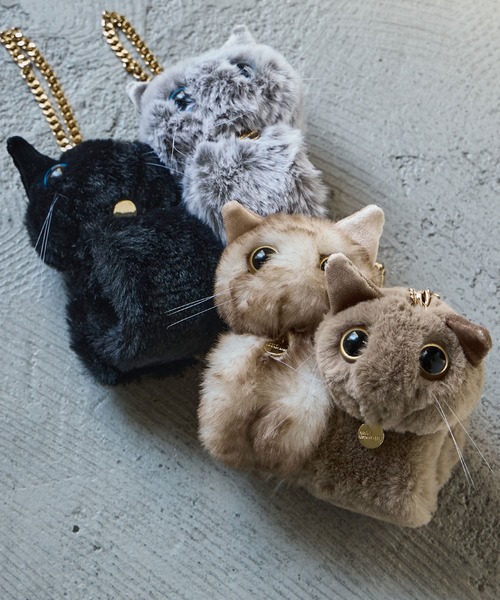 ふわふわファーまんまる目猫チャーム グローブホルダー（チャーム