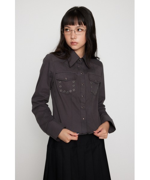 LAGUA GEM（ラグアジェム）の「EYELET POCKET COMPACT シャツ（シャツ/ブラウス・レディース・カーキ/チャコールグレー/アイボリー・FREE）」の6枚目の写真