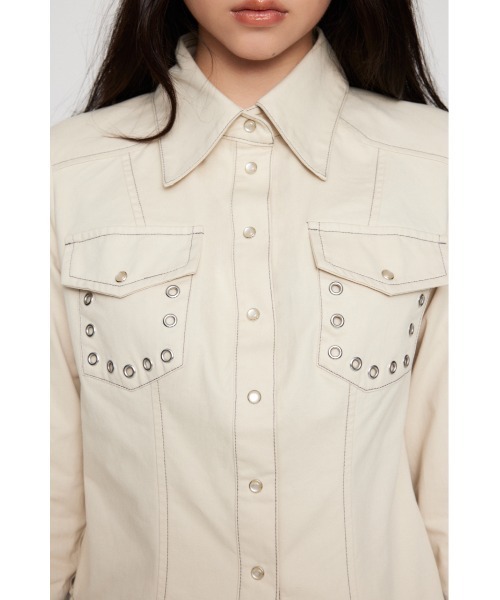 LAGUA GEM（ラグアジェム）の「EYELET POCKET COMPACT シャツ（シャツ/ブラウス・レディース・カーキ/チャコールグレー/アイボリー・FREE）」の7枚目の写真