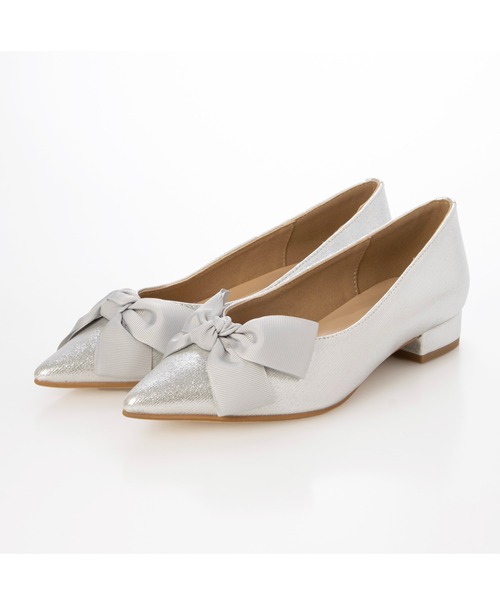 Fin（フィン）の「ポインテッドトゥリボンフラットシューズ【低反発スポンジ入り】（パンプス・レディース・シルバー/ブラック/グレー・24cm/23.5cm/23cm/22.5cm/25cm/24.5cm）」の6枚目の写真