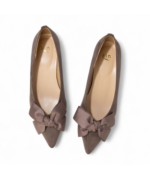 Fin（フィン）の「ポインテッドトゥリボンフラットシューズ【低反発スポンジ入り】（パンプス・レディース・シルバー/ブラック/グレー・24cm/23.5cm/23cm/22.5cm/25cm/24.5cm）」の17枚目の写真