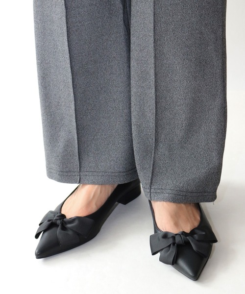 Fin（フィン）の「ポインテッドトゥリボンフラットシューズ【低反発スポンジ入り】（パンプス・レディース・シルバー/ブラック/グレー・24cm/23.5cm/23cm/22.5cm/25cm/24.5cm）」の12枚目の写真