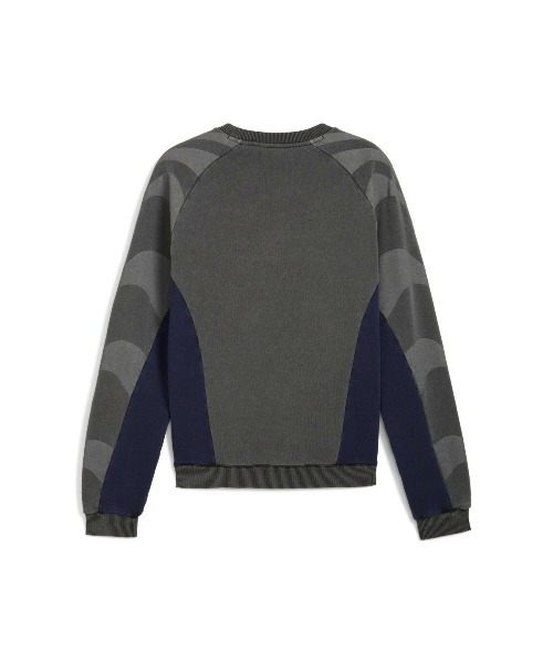 PUMA(プーマ)の「PUMA PUMA x KIDSUPER CREW(プーマ プーマ x キッドスーパー クルー)(スウェット・メンズ・ブラック系/レッド系・MEDIUM/LARGE/X-LARGE)」の4枚目の写真