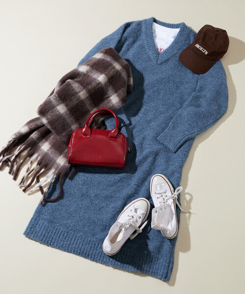 セール】限定展開 ミニ ブークレ Vネック ニット ワンピース