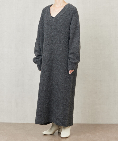 FREAK'S STORE(フリークスストア)の「限定展開 ミニ ブークレ Vネック ニット ワンピース(ワンピース・レディース・ブラック/ブラウン/ブルー/グレー/ナチュラル・フリ-)」の13枚目の写真