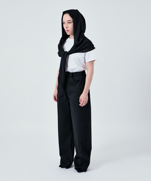 M TO R(ムウトアール)の「3WAY LAYERD HOODIE(アンサンブル・レディース・ダークブラウン/ブラック・FREE)」の12枚目の写真
