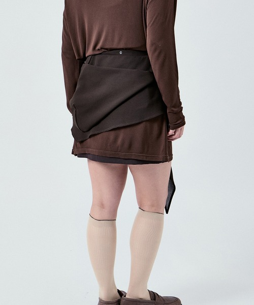 M TO R(ムウトアール)の「3WAY LAYERD HOODIE(アンサンブル・レディース・ダークブラウン/ブラック・FREE)」の10枚目の写真