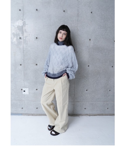 CAROUSE LAMBRA(ケラウズランブラ)の「SUPER LONG SLV. SLIT TURTLE(ニット/セーター・レディース・ライトグレー・FREE)」の3枚目の写真