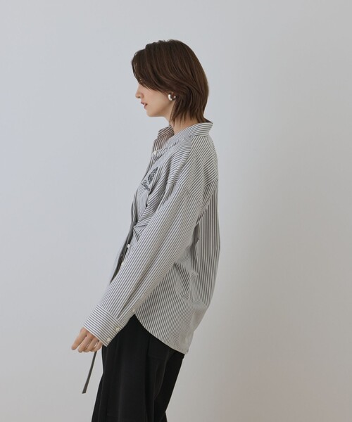 Diagram（ダイアグラム）の「エンブレム刺繍シャツ（シャツ/ブラウス・レディース・サックスブルー/ブラック・38/36）」の16枚目の写真