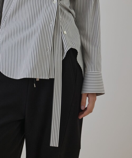 Diagram（ダイアグラム）の「エンブレム刺繍シャツ（シャツ/ブラウス・レディース・サックスブルー/ブラック・38/36）」の20枚目の写真